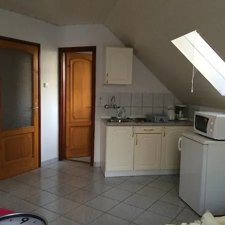 Emma Apartment *